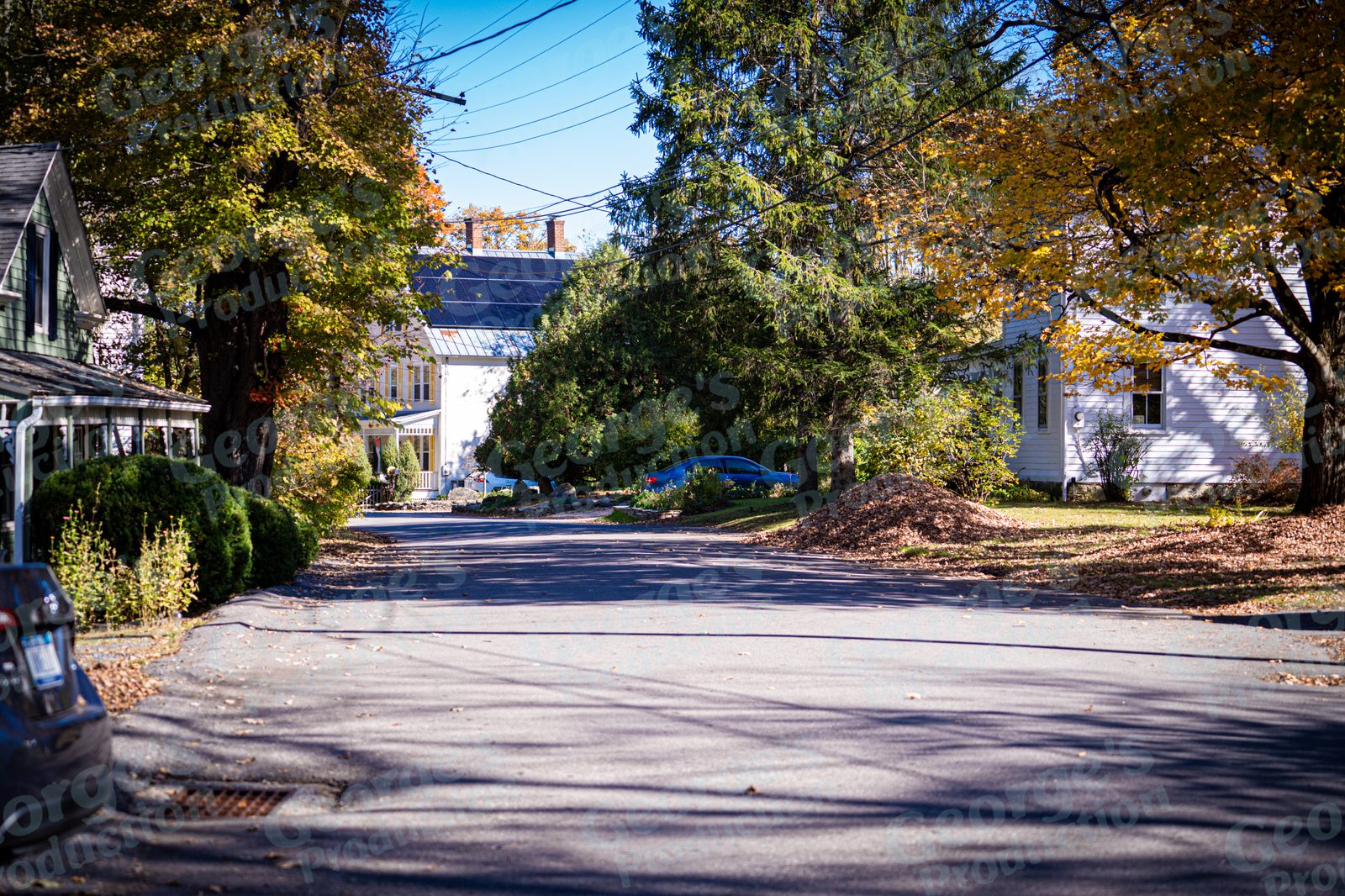 Hudson Valley neighborhood street in fall